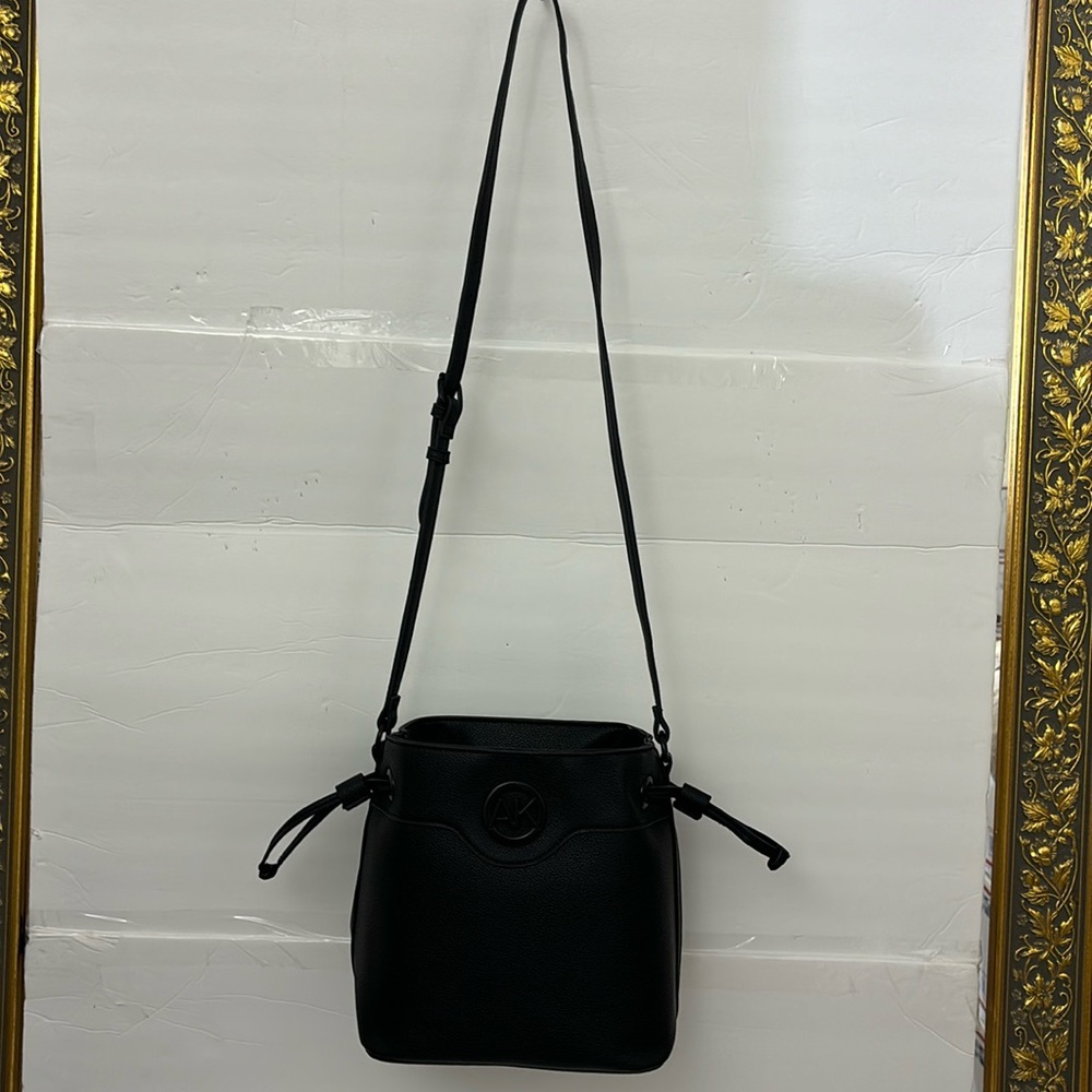 Anne Klein black purse
